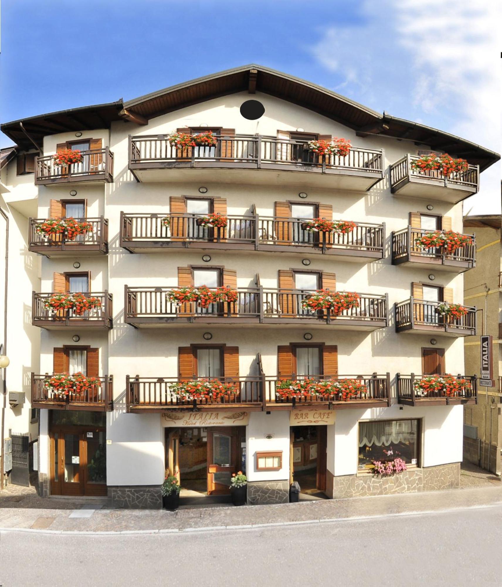 Hotel Italia Baselga di Pine Exterior photo